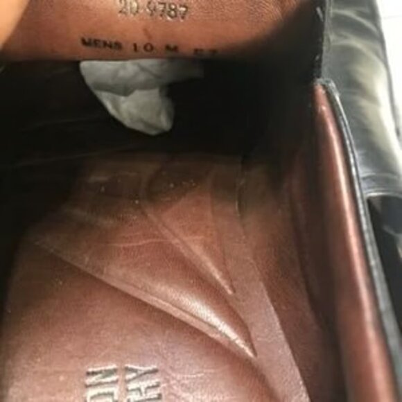 JOHNSTON & MURPHY Men's Black Slip-on Dress Shoes Size 10 - Picture 2 of 8